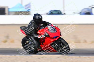 media/Jan-08-2022-SoCal Trackdays (Sat) [[1ec2777125]]/Turn 15 Inside (950am)/